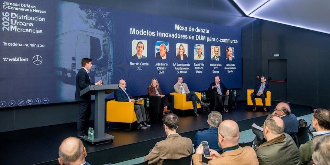 Ante la falta de aparcamientos seguros y protegidos para los camiones, el Ministerio junto con la consultora Hintd llevan a cabo un proyecto para valorar las necesidades de la red nacional. Actualmente la web del Ministerio sólo recoge la existencia de 12 de estos estacionamientos certificados por la Unión Europea con la etiqueta SSTPA (siglas en inglés de Áreas de Estacionamiento Seguras y Protegidas), los que cuentan con con servicios mínimos como aseos y duchas separados, zona de descanso, internet … . E