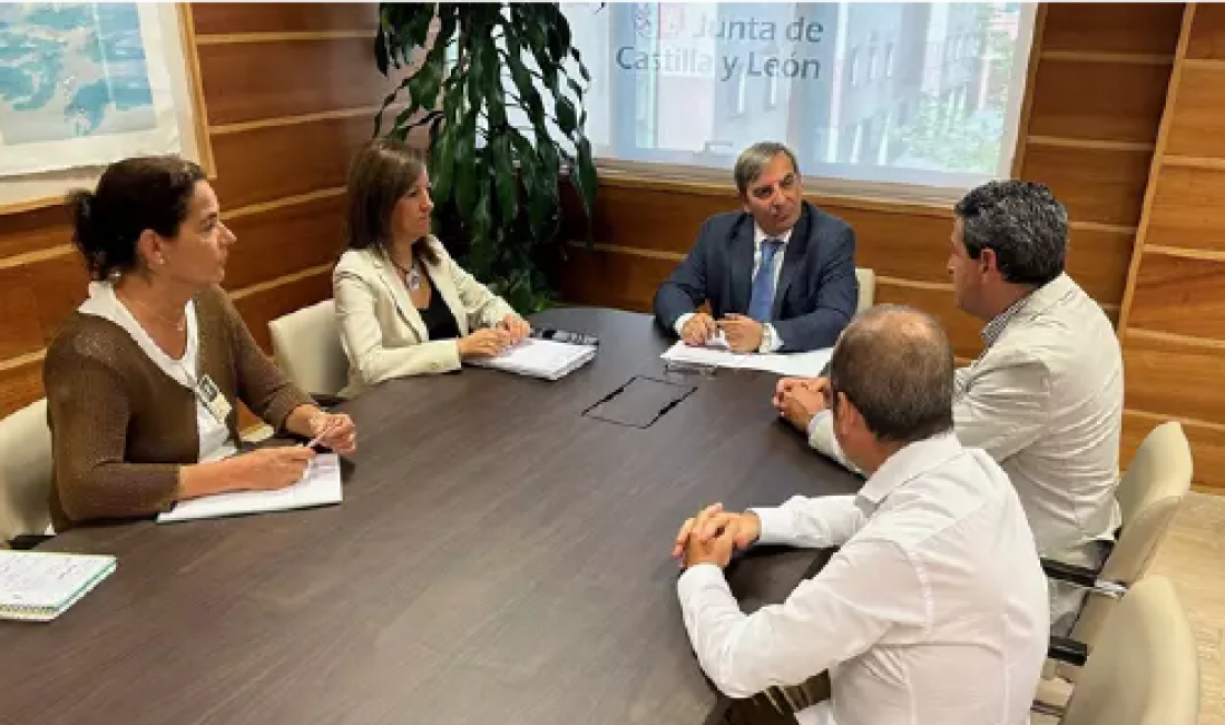 Colaboración entre CyLoG y la Junta de Castilla y León para el despliegue de la Estrategia Logística en los Centros de Transporte