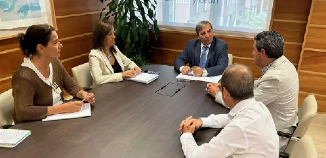 Colaboración entre CyLoG y la Junta de Castilla y León para el despliegue de la Estrategia Logística en los Centros de Transporte