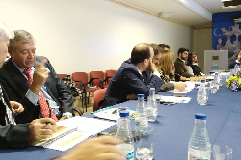 El 26 de octubre del 2015 en Salamanca: Asamblea General del Grupo de Interés para la promoción del Corredor Atlántico. "Protocolo de Aveiro".